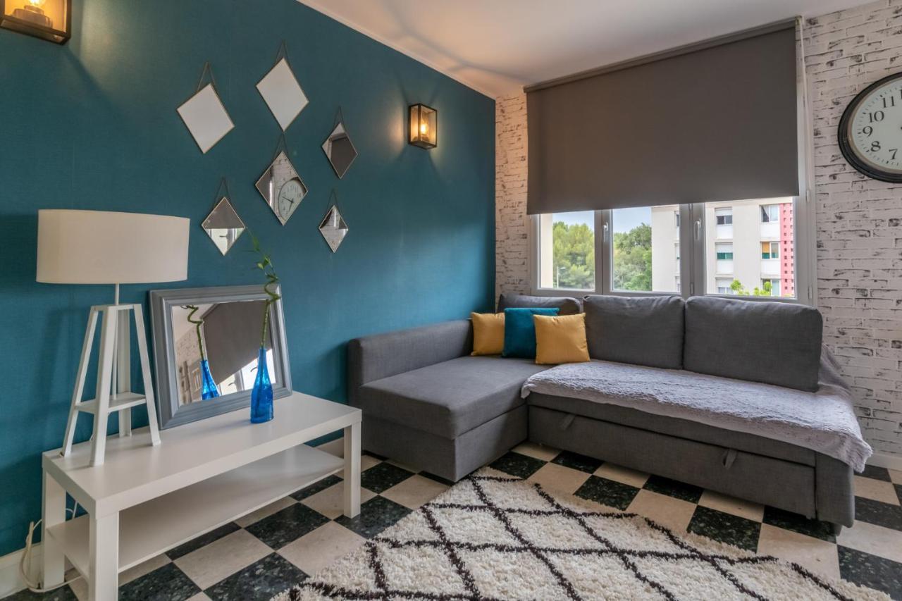 Apartment Spacieux A Proximite Du Centre Villes Wifi Stationnement Gratuit Avignon